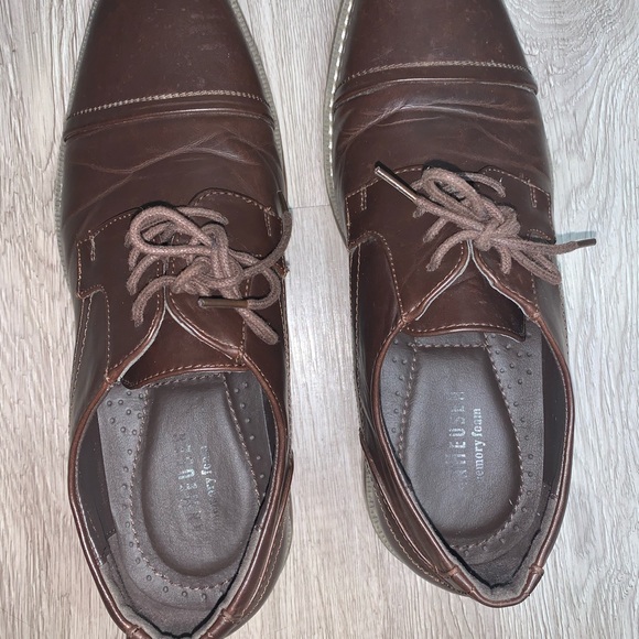 Van Heusen- Mens Gable Dress Shoes 10.5 Brown - Picture 2 of 8